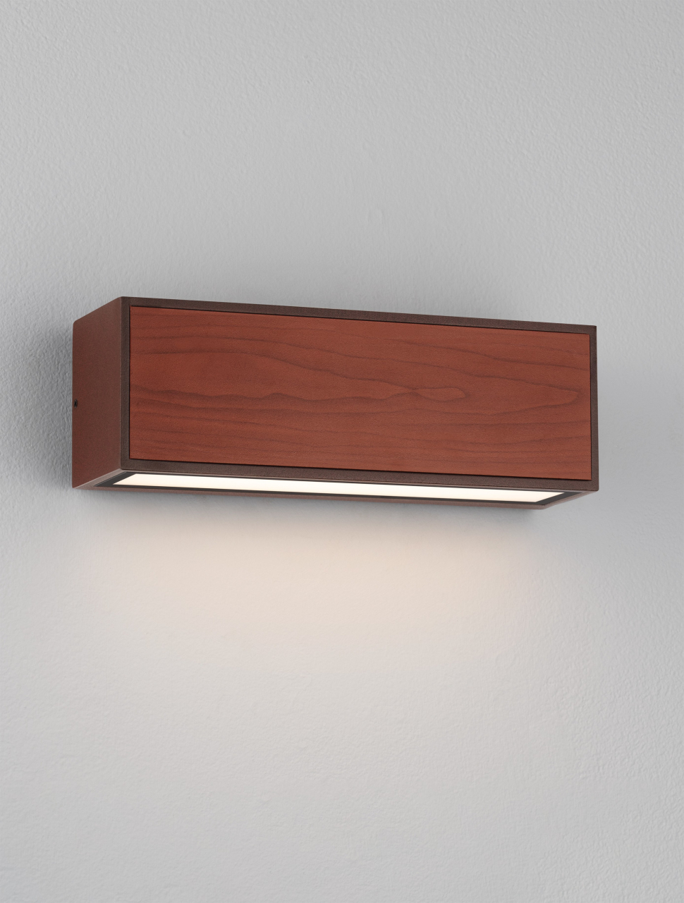 BROWN [4]