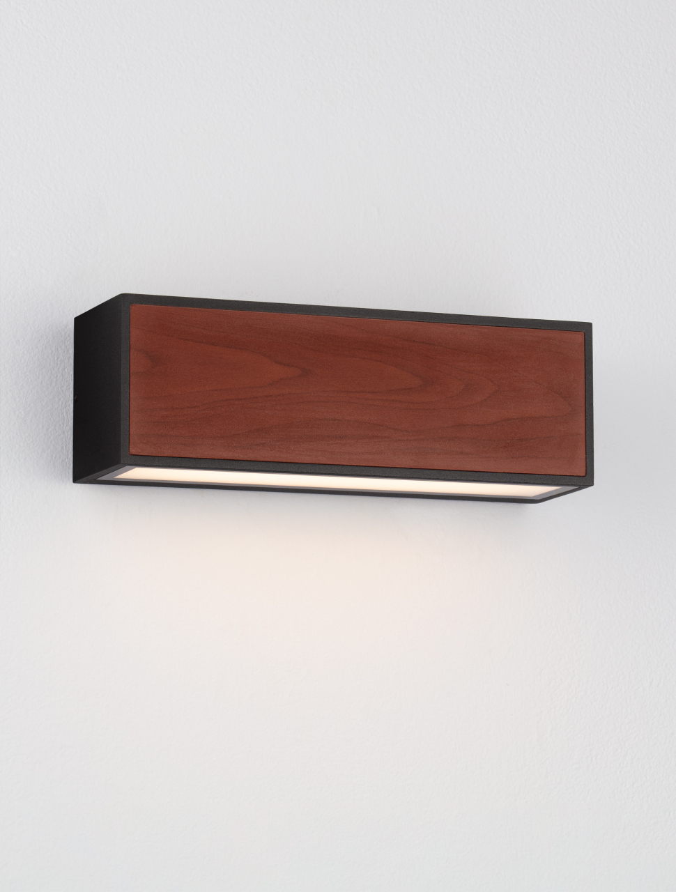 BROWN [4]