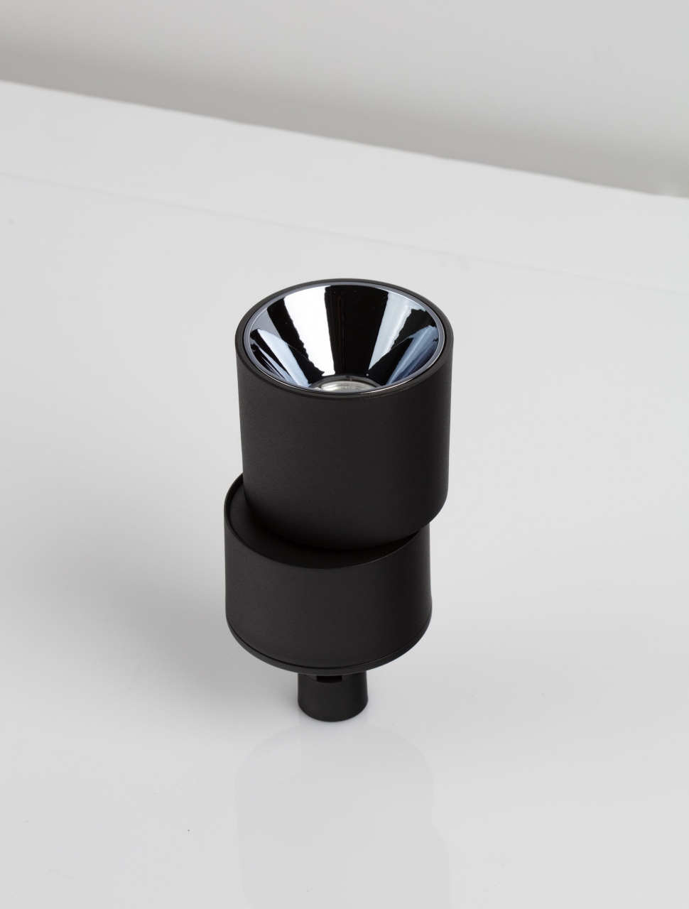 Chroma B30-12W-Triac-A36-H10.8 [3]
