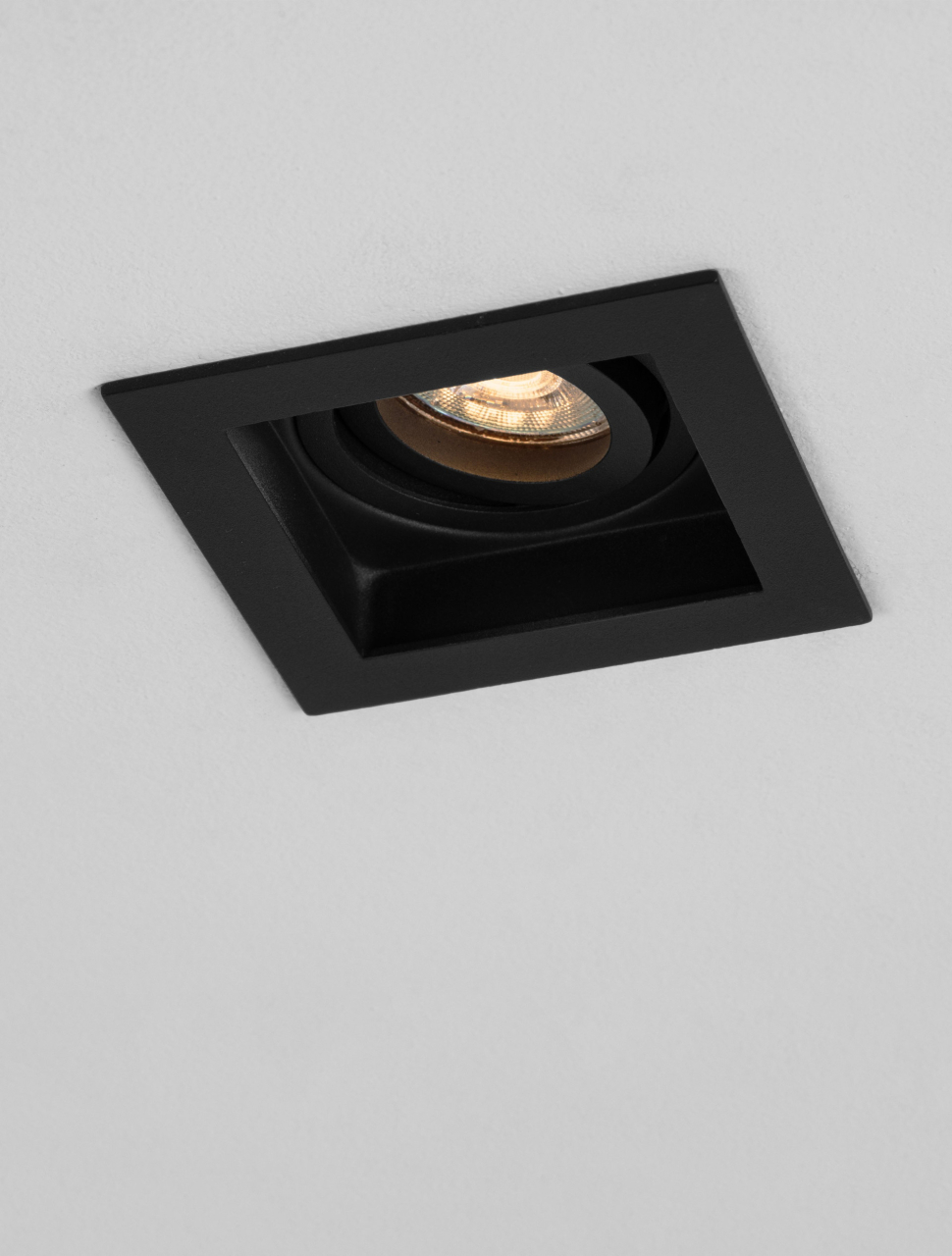 Eiriam B-50W-RC-D10-Sq [4]