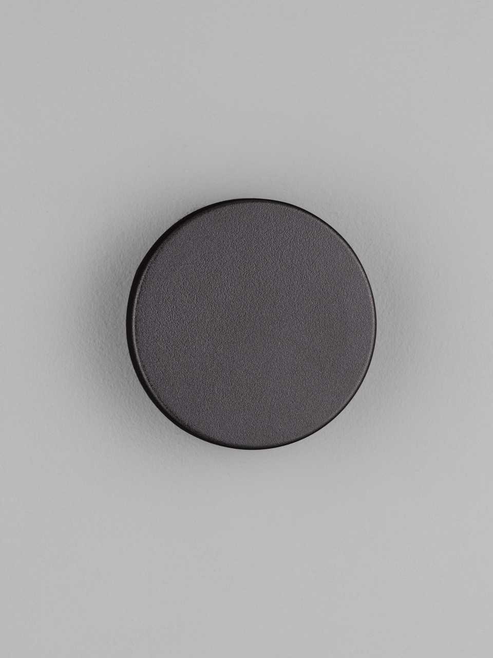 ELLUX [3]