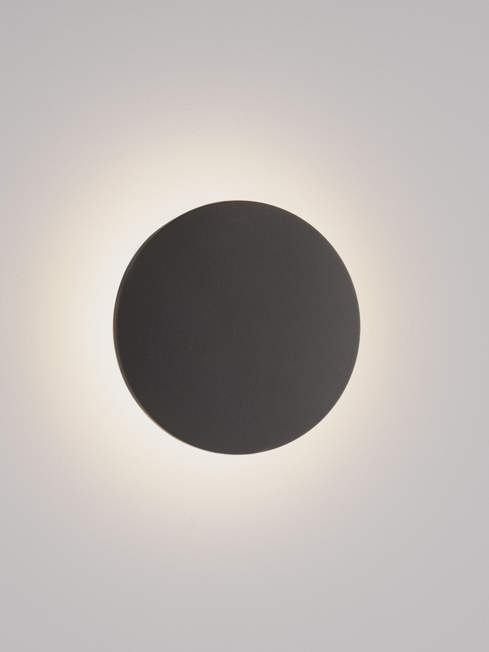 ELLUX [4]