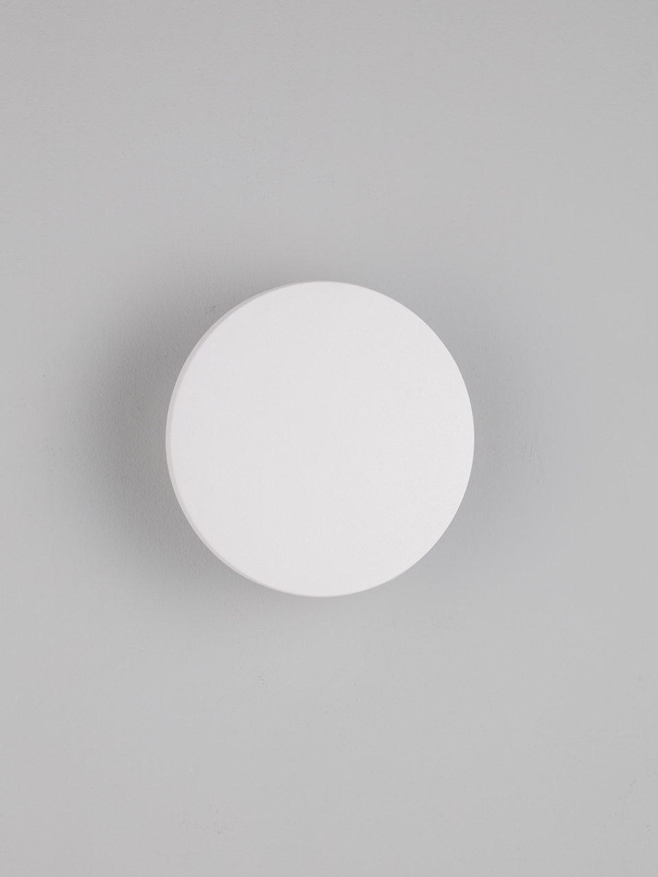 ELLUX [3]