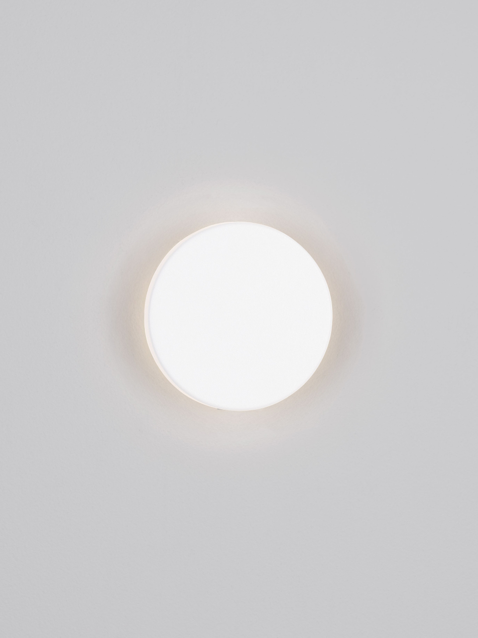 ELLUX [4]