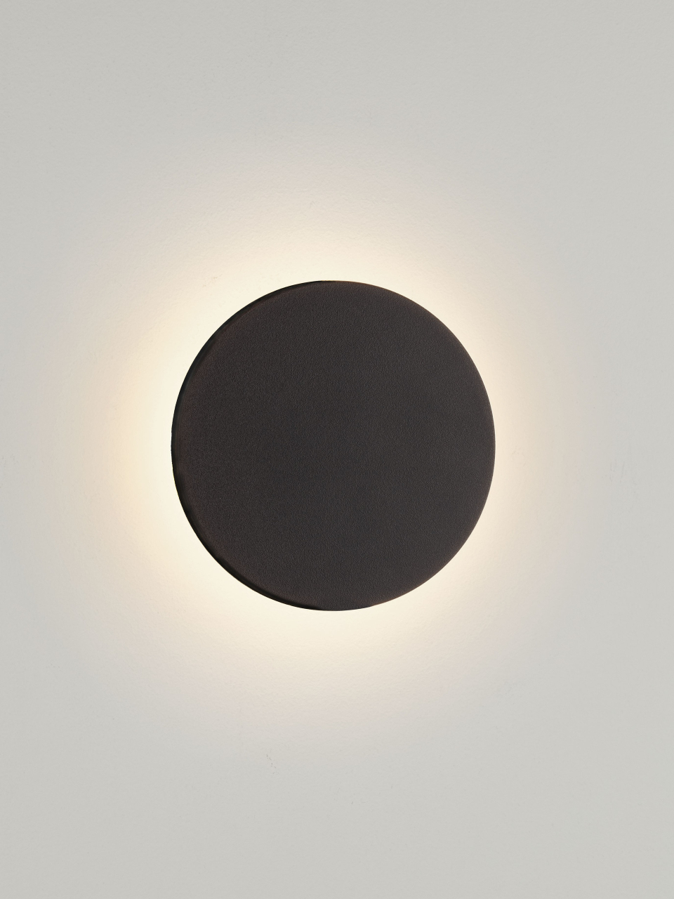 ELLUX [4]