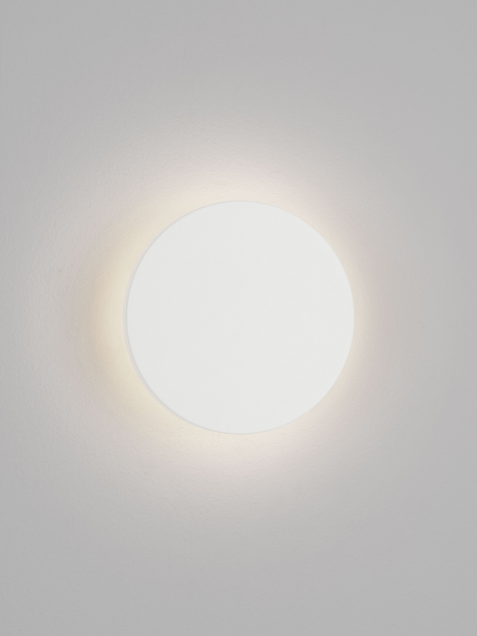 ELLUX [4]