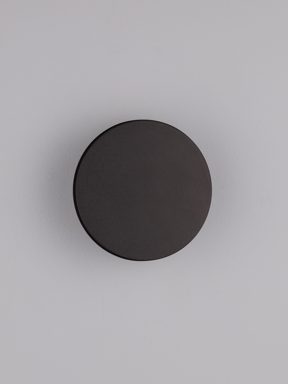 ELLUX [3]