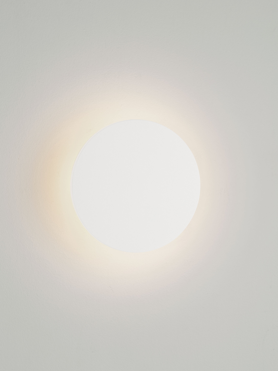 ELLUX [4]