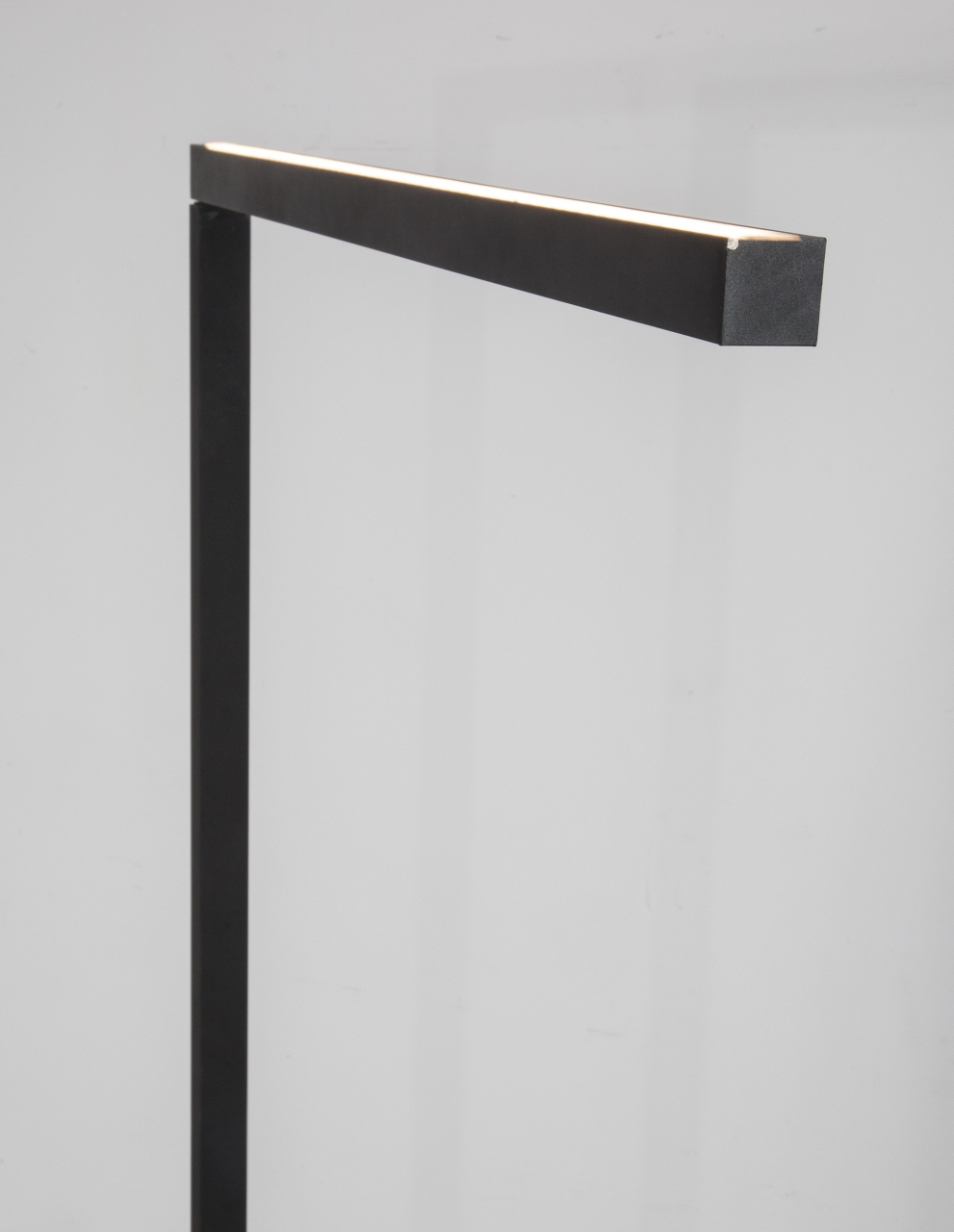 Gal B30-40W-Touch Dimmable-A120 [6]