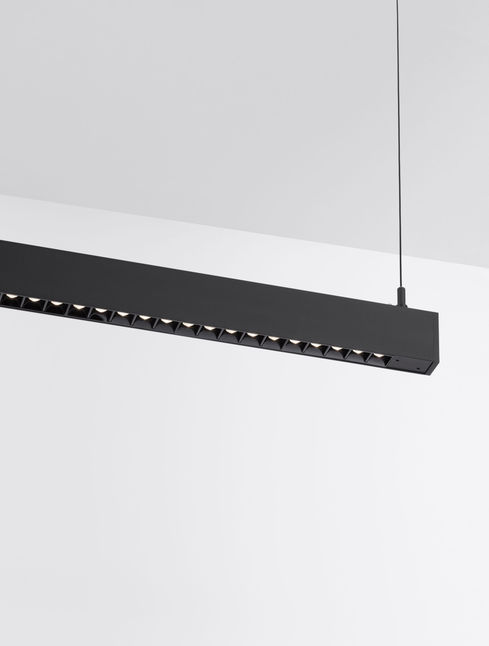 Linear Lighting Profiles B40-25W-Motion Sensor [7]