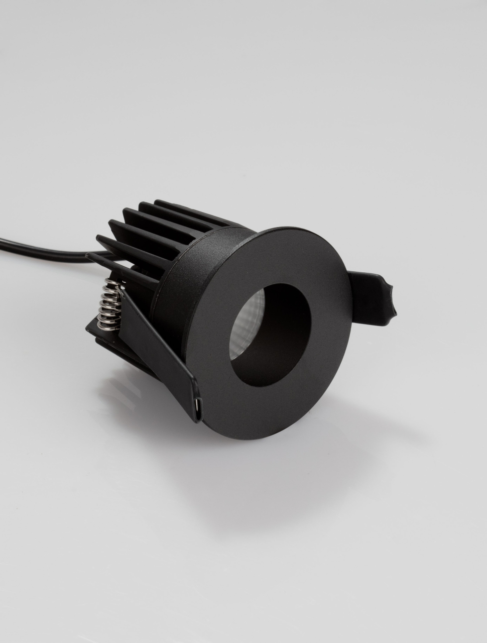 Petit B30-9W-RC-D6.2-H6.1 [3]