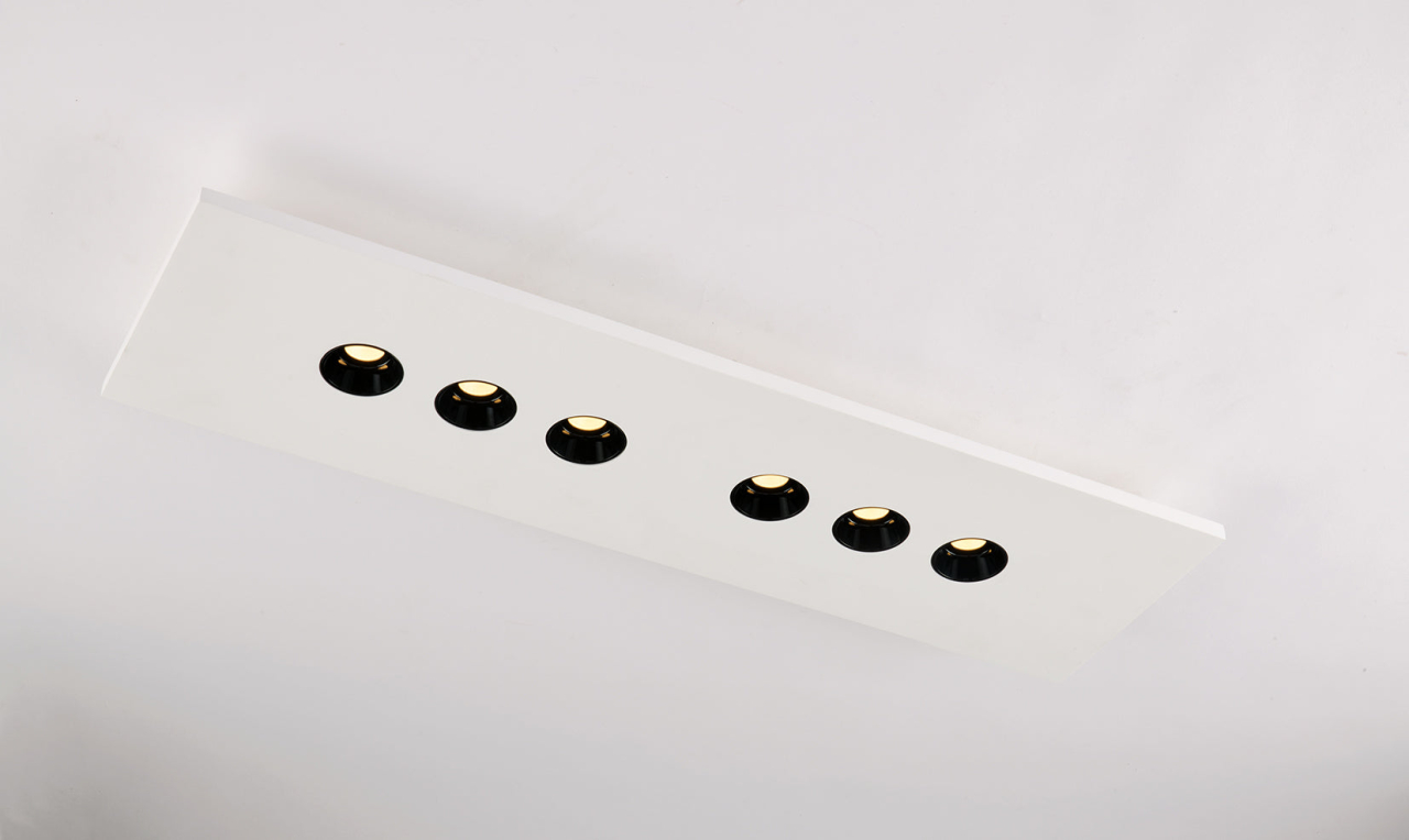 PLAFONIERA LED XICO BIANCA 6X3W 1260LM CCT 70X4,7X20CM [2]