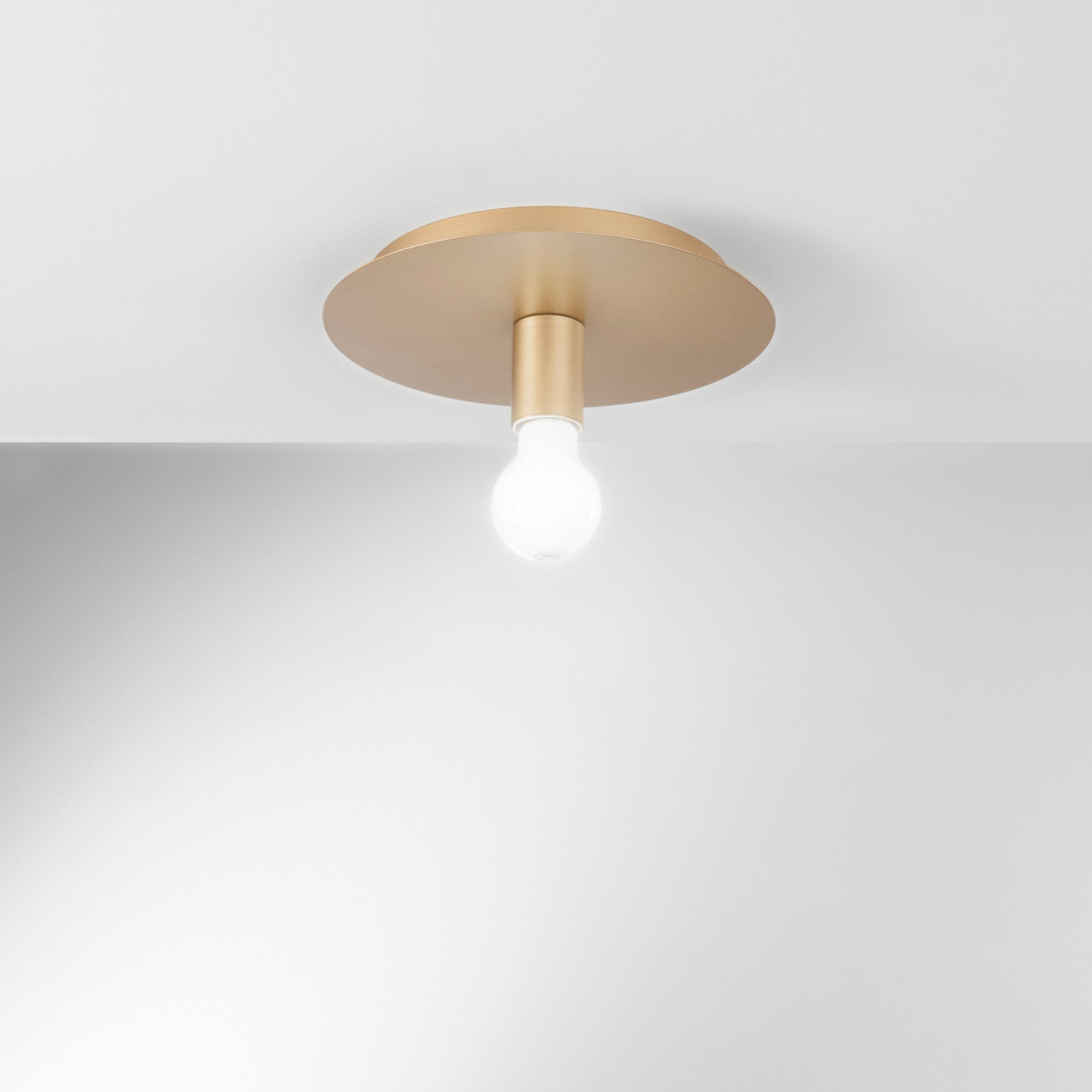 PLAFONIERA STRIKE ORO 1XE27 25X25X86CM [2]