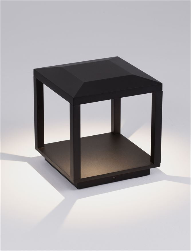 PRIVE stalp exterior 9030754 [4]