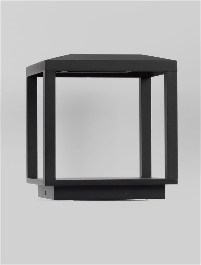 PRIVE stalp exterior 9030754 [3]