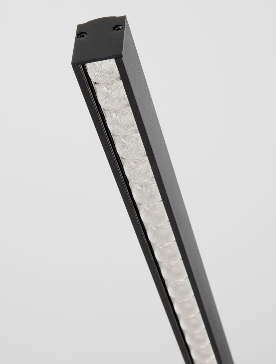 Reader B40-51W [9]