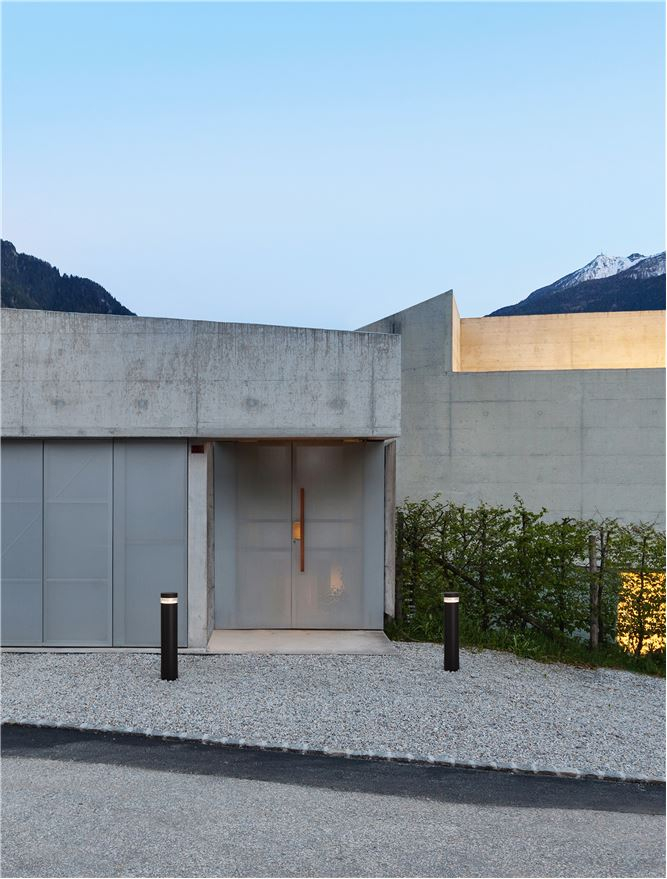 Tala stalp exterior-mare [1]