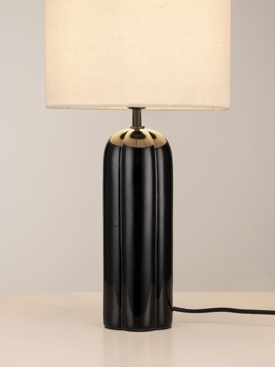 VALENTO 1 black & beige [8]