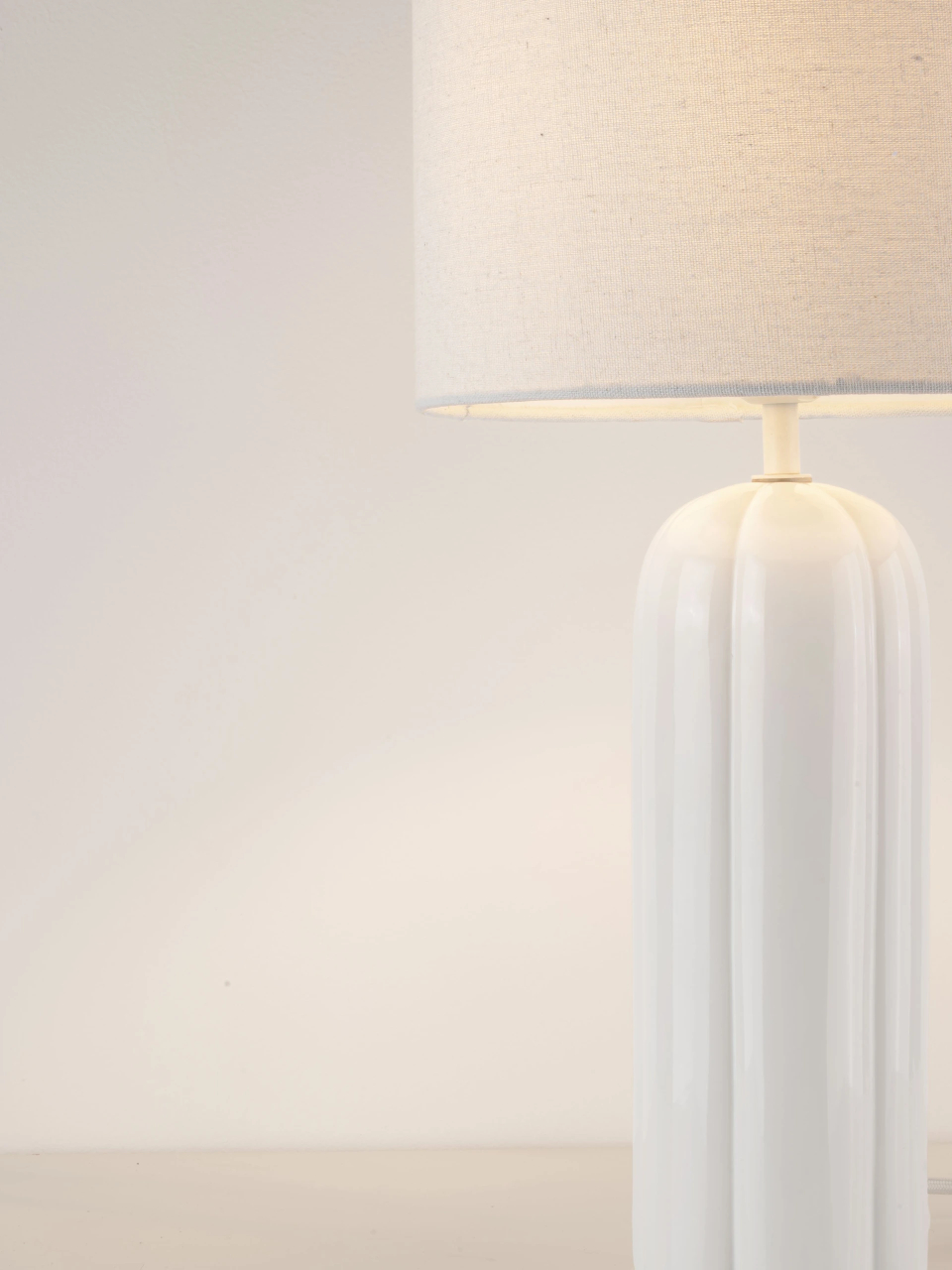 VALENTO 1 white [5]