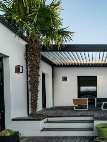 Exterior - MISTI