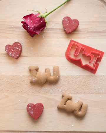 Valentine's day cookie cutter - I<3U - small [2]