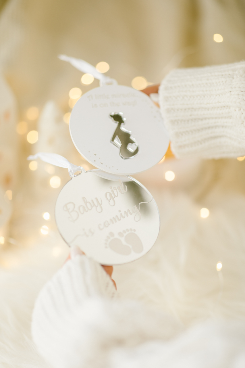 Baby girl is coming... - plexiglass [7]