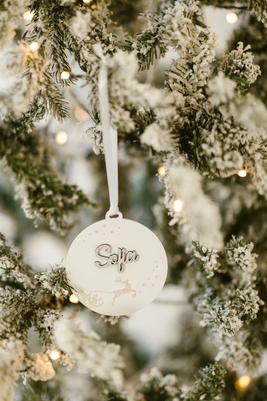 Glob personalizat cu sania mosului - alb [5]