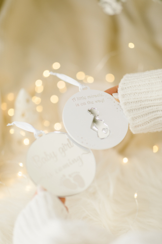 Baby girl is coming... - plexiglass [4]