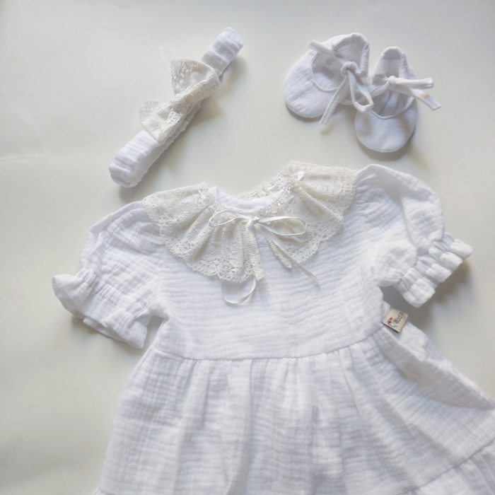 Set botez fetiță: Rochță, papucei, botosei și pantaloni-chiloței [4]