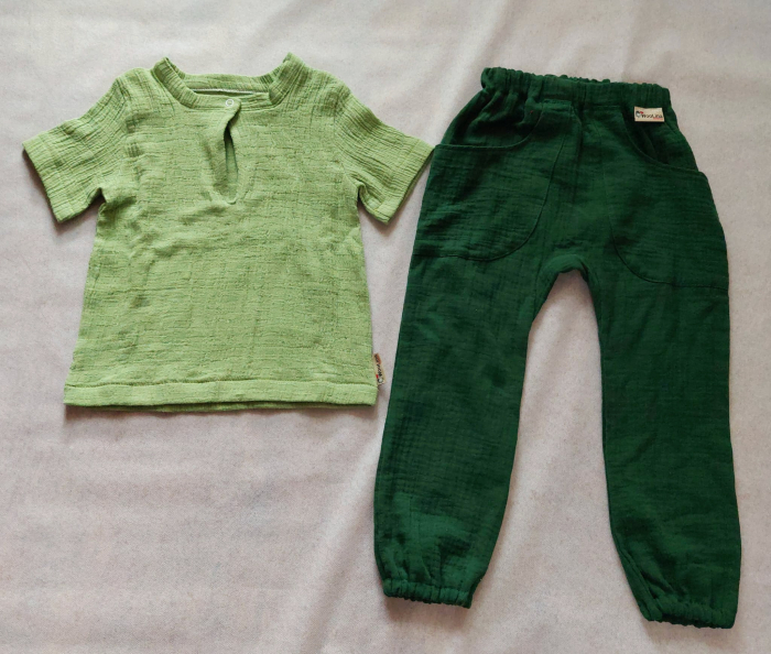 Set pantalon tip salvari și tricou/cămașă din muselină de bumbac certificat Oeko Tex GREEN MOSS [1]
