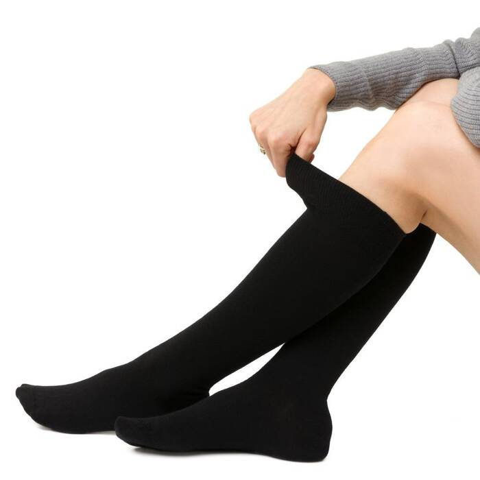 Șosete inalte damă din 67% lână merinos, 30% poliamidă, 3% elastan, grosime medie [5]