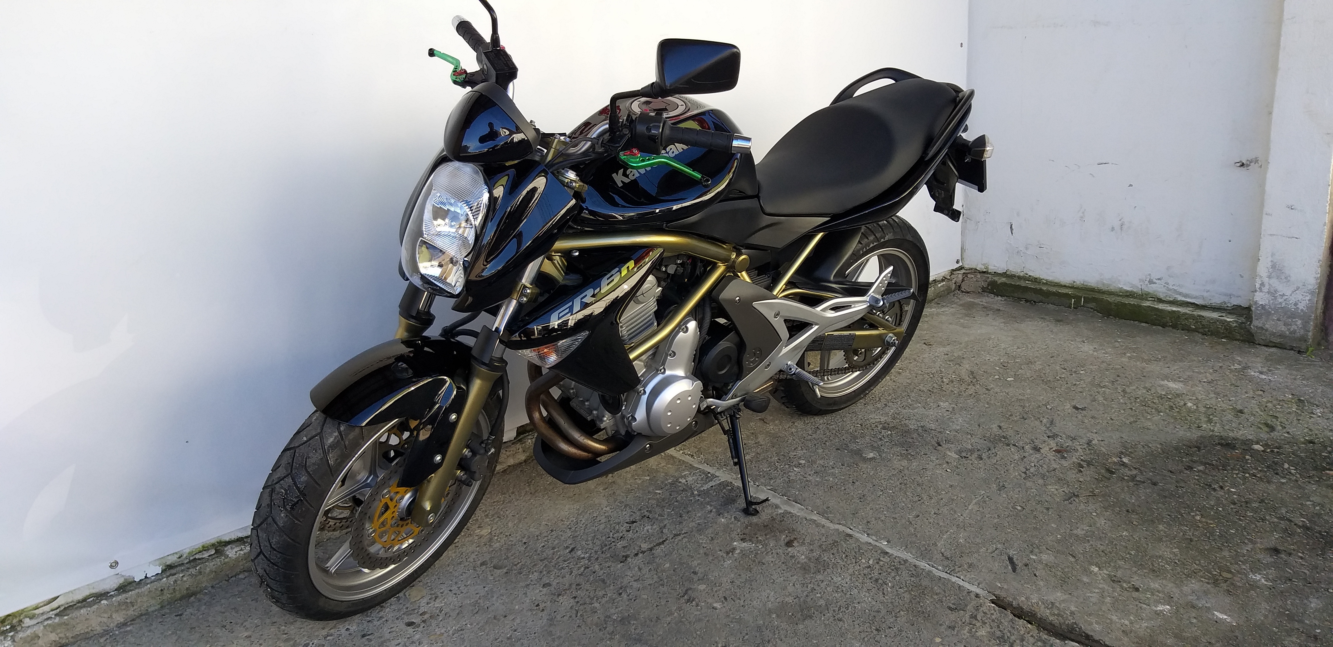 Motocicleta Kawasaki ER-6N 650cc 71CP-K4438