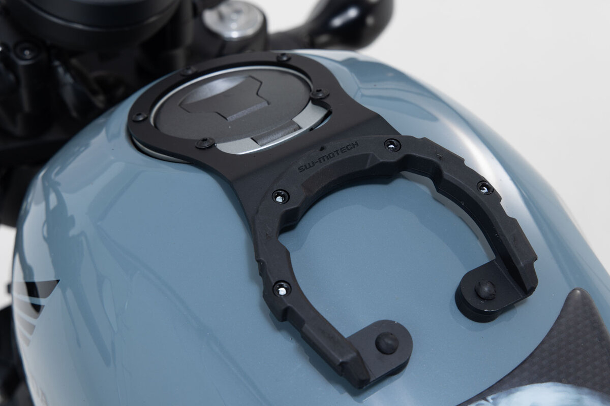 Inel pentru fixare gentuta rezervor PRO Negru. Honda CMX500 Rebel (16-). Sw-Motech [1]