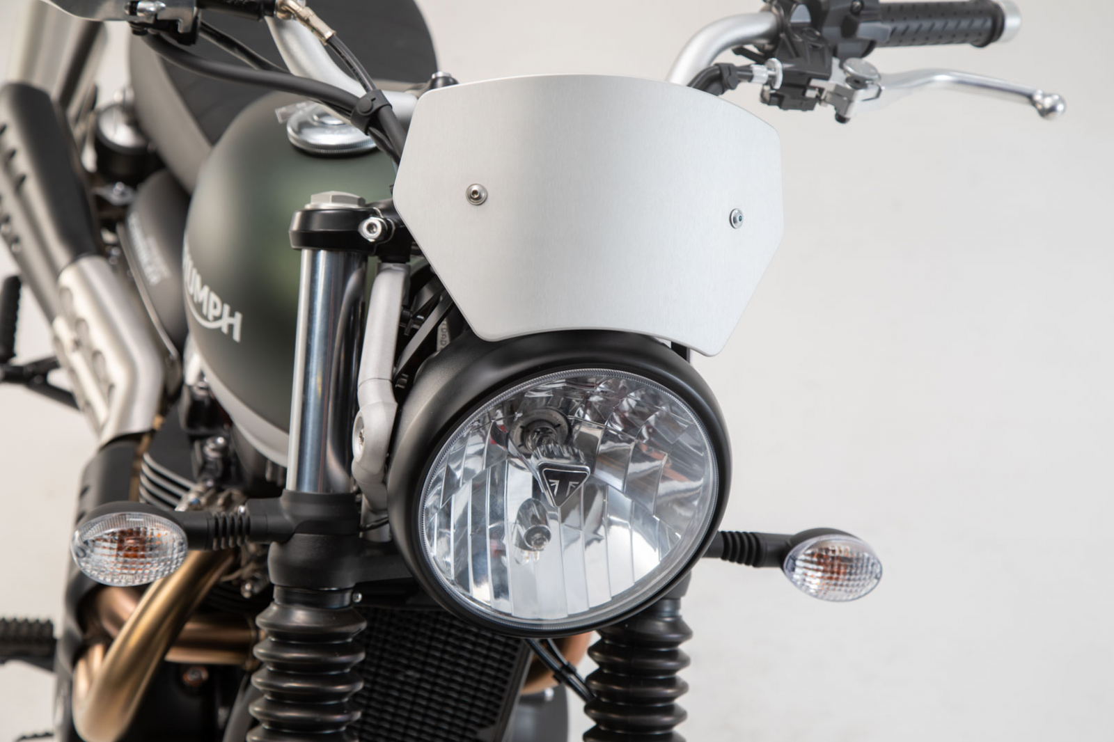 Parbriz gri Triumph Street Scrambler 900 (16-). [1]