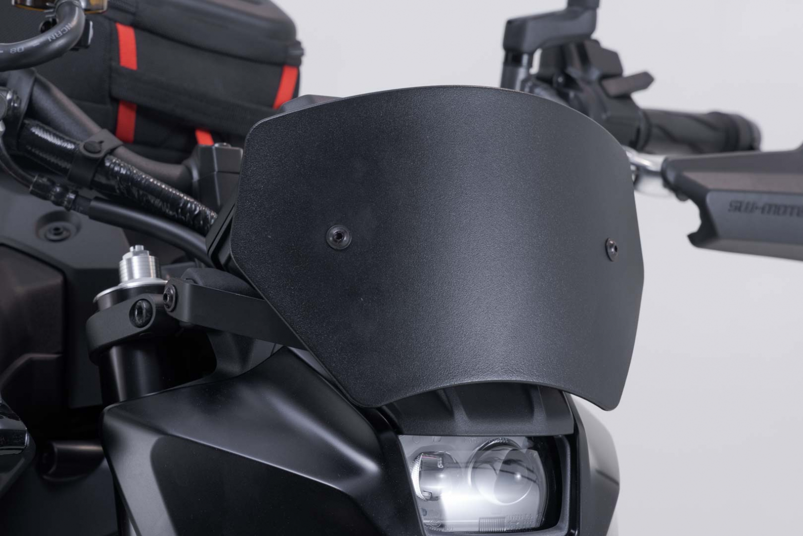 Parbriz negru Yamaha MT-09 (23-). [2]