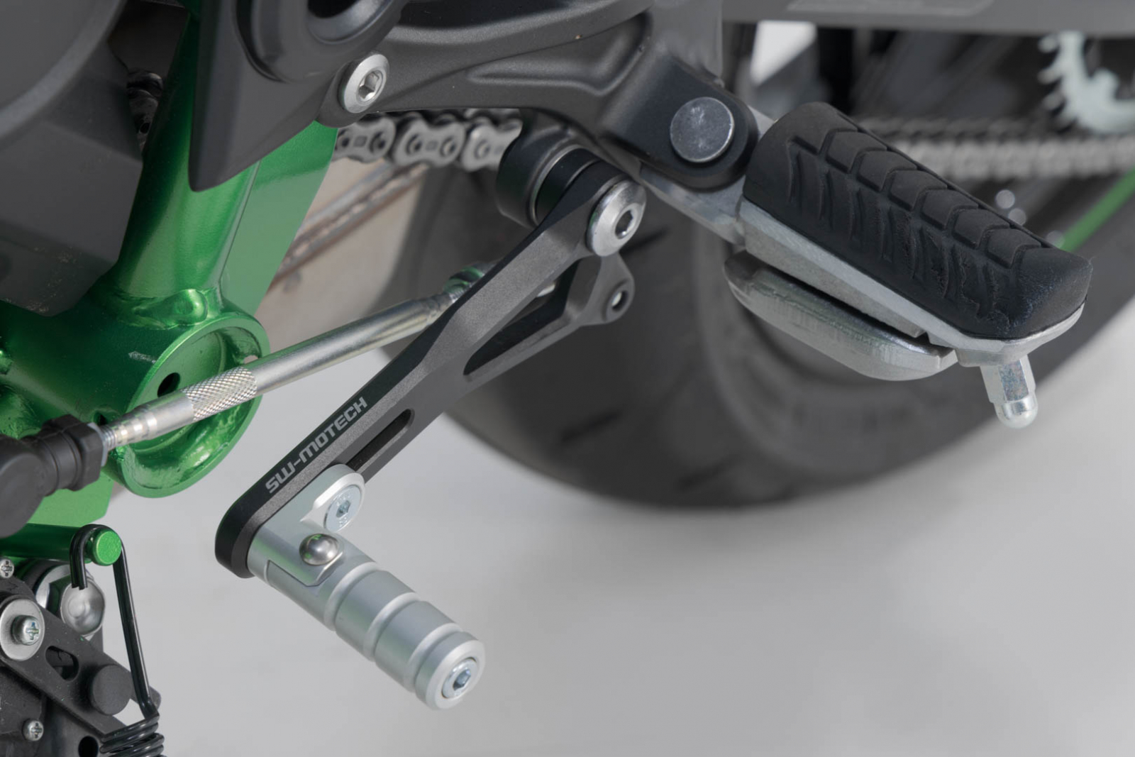 Pedala schimbator viteza Reglabil Kawasaki, BMW G 310 R (16-20) Sw-Motech [1]