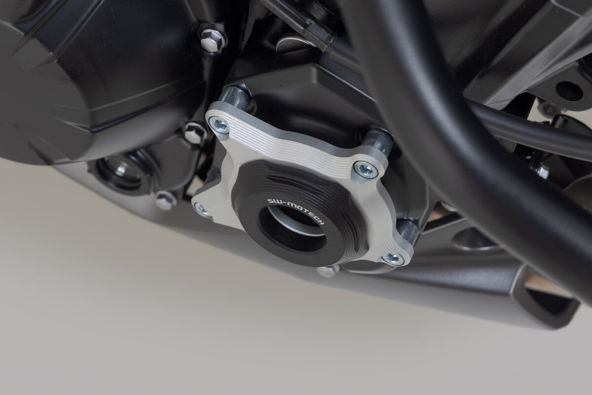 Protectie pentru carcasa motorului , negru/argintiu Kawasaki Z900 models (16-) Sw-Motech [3]