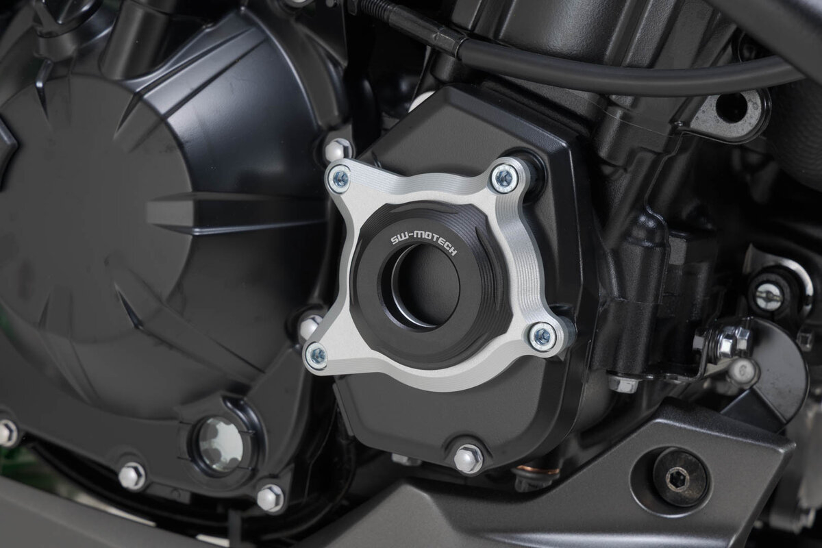 Protectie pentru carcasa motorului , negru/argintiu Kawasaki Z900 models (16-) Sw-Motech [2]