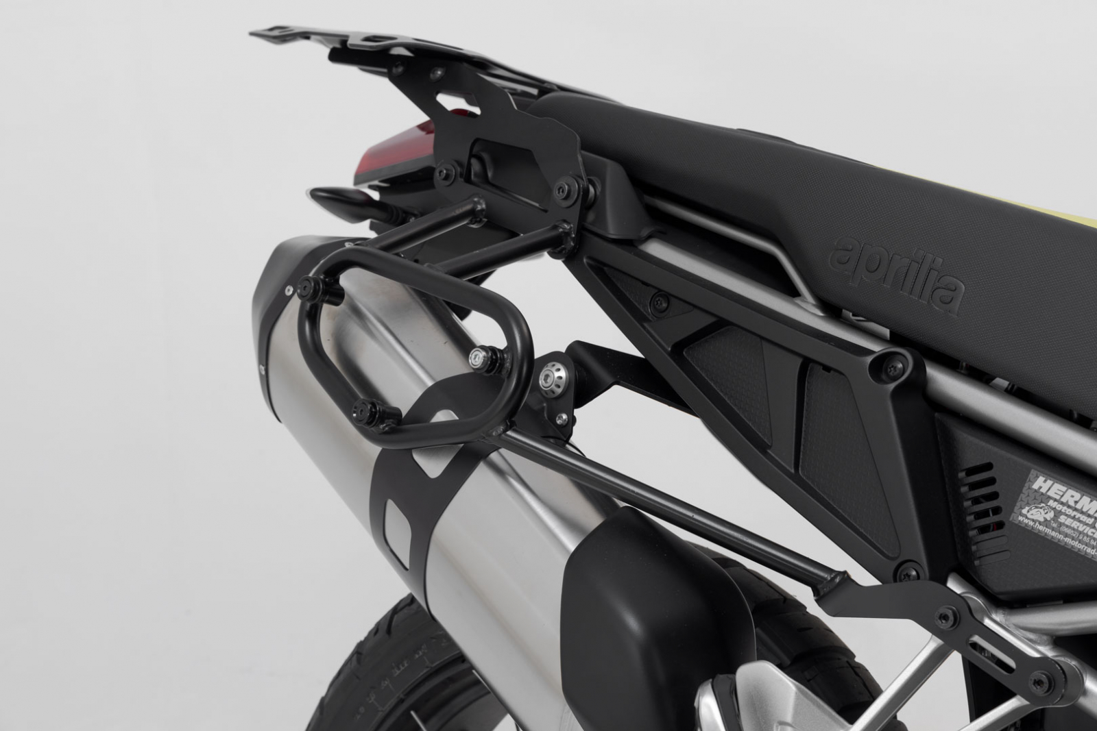 Set genti laterale Urban ABS cu sistem fixare. 2x 16 l. Aprilia Tuareg 660 (21-). Sw-Motech [2]