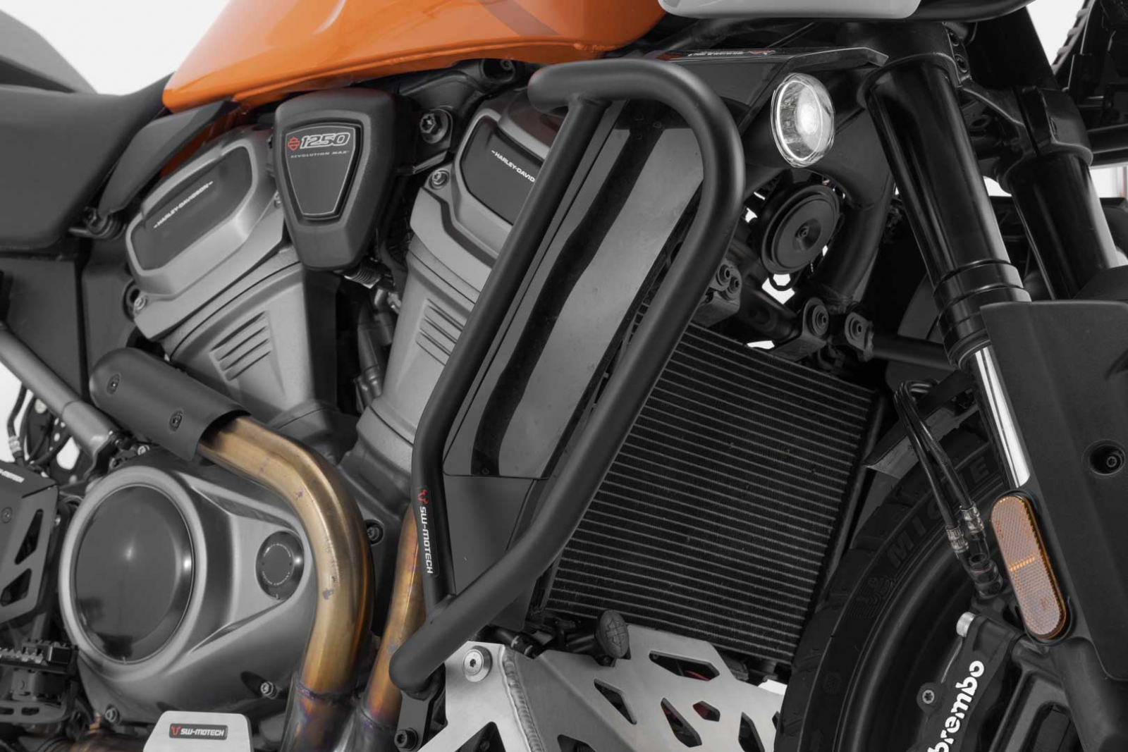 Set protectii Adventure Harley-Davidson Pan America. Sw-Motech [2]