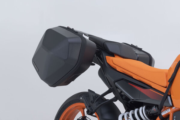 Suport geanta SLC dreapta KTM 125 / 250 / 390 Duke (23-). [5]