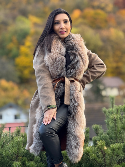 Haina din alpaca cu blana bogata naturala [6]