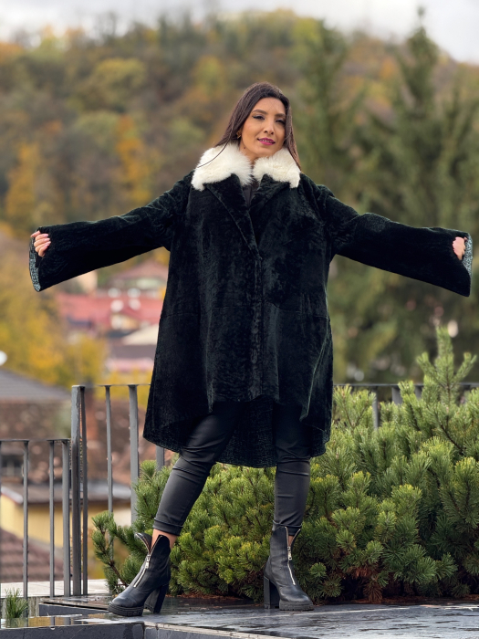 Haina din astrahan  cu blana naturala alba [5]