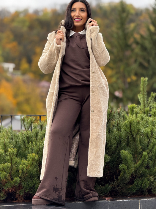 Haina bej din astrahan cu capse pe lateral [7]