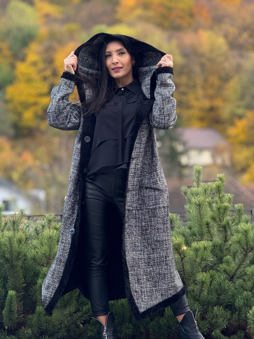 Haina din astrahan cu 2 fete [4]