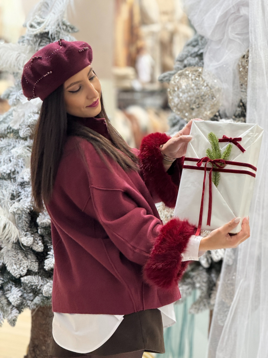 Bereta cu pietricele si perlute aplicate [2]