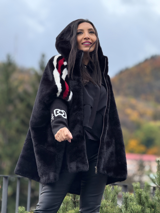 Blana cu dunga rosie si manseta tricotata [7]