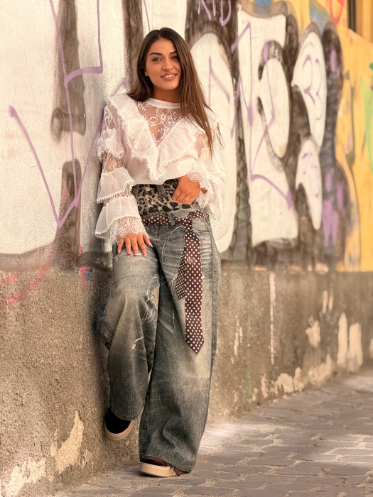 Blugi cu imprimeu animal print in partea de sus [5]