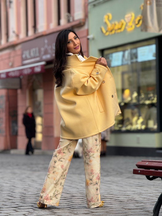 Blugi cu imprimeu floral [4]