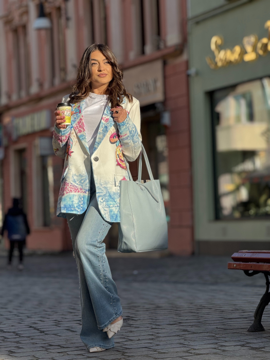 Blugi cu talie inalta si detalii metalice [4]